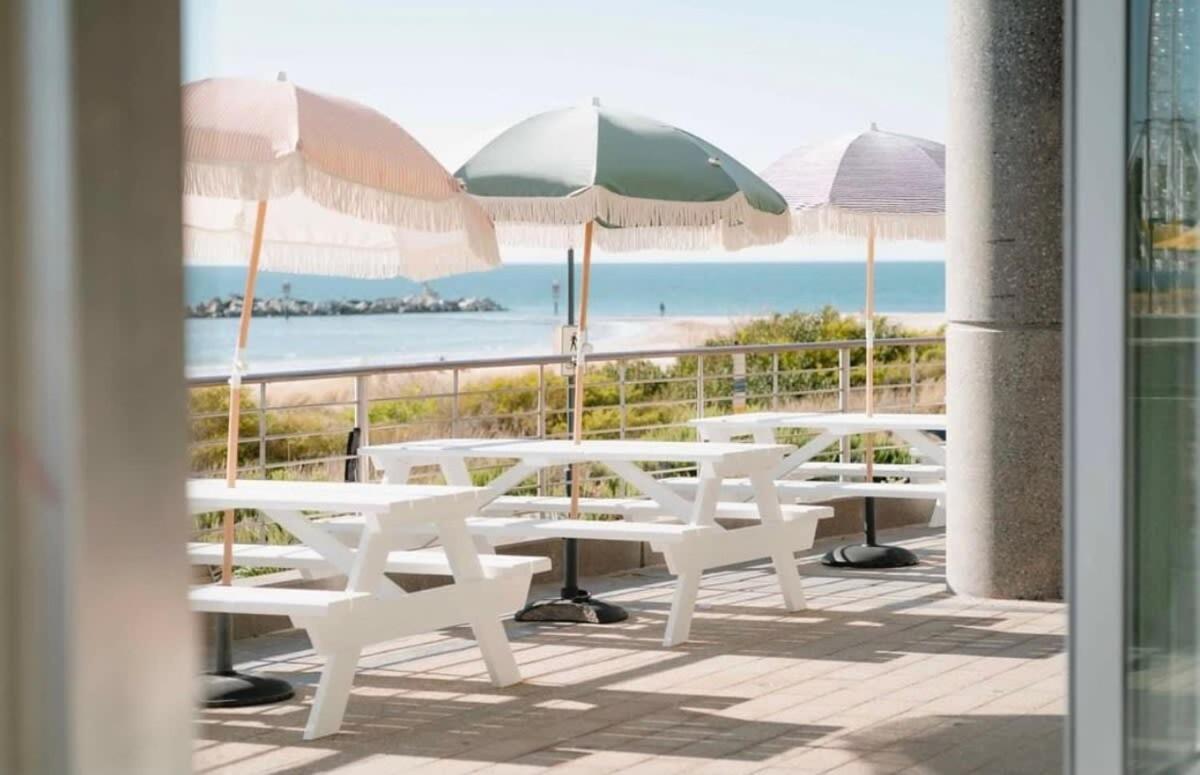 Glenelg Oasis, Pool, Gym, Spa & Sauna, Free Parking, City Views Екстериор снимка